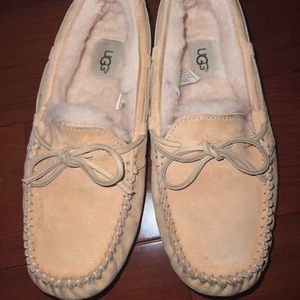 UGG Dakota Slipper